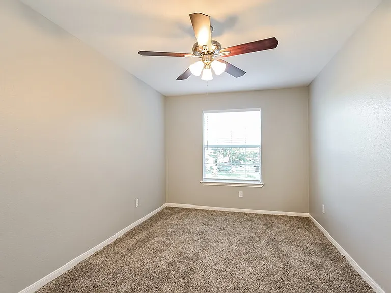 13003 Garlenda Ln — Photo 12