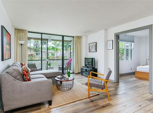 110 Royal Park Dr APT 1D, Oakland Park, FL 33309