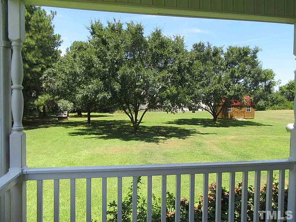 4th image of 311 Riverstone Dr
