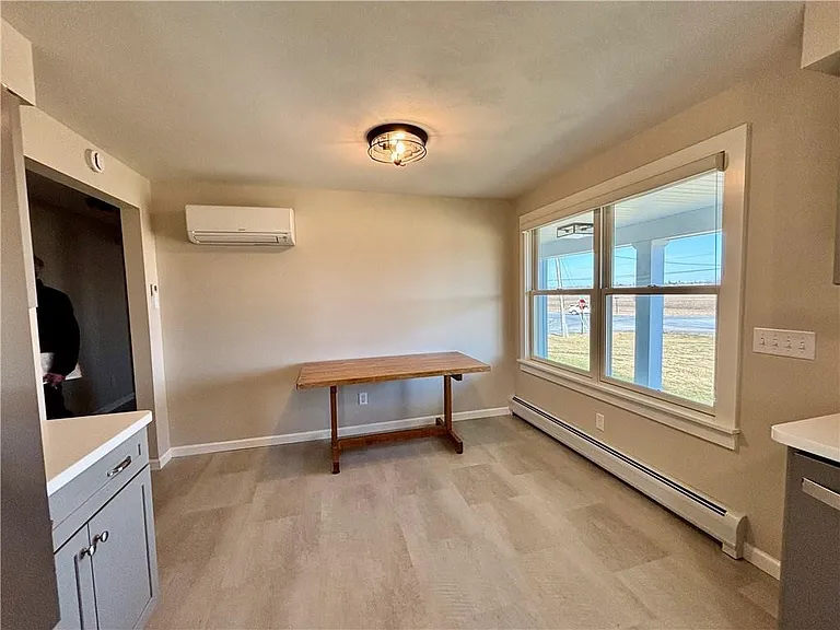 5667 Dunning Ave — Photo 9