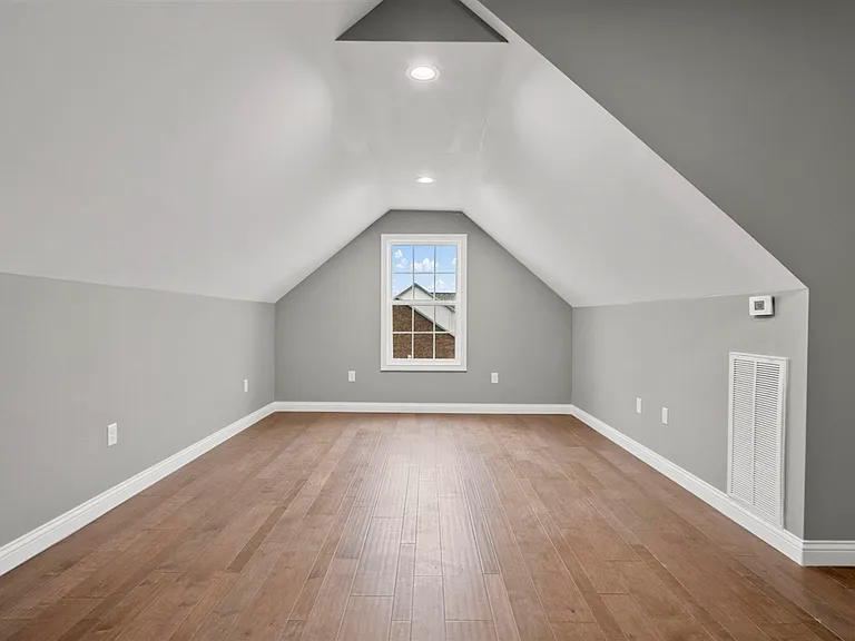 691 Denver Ln — Photo 26