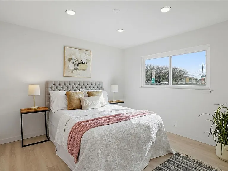 1630 Nicholas Dr — Photo 16
