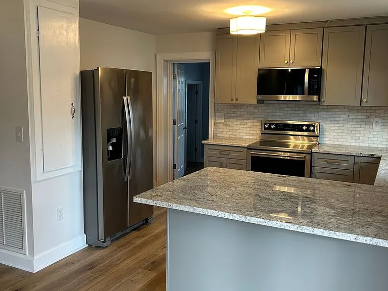 7 Vanderbilt Cir — Photo 4