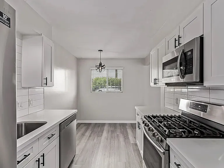 3405 E Pinchot Ave #4 — Photo 7