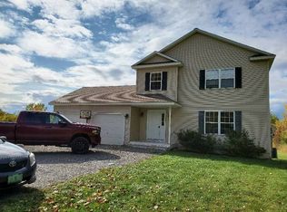 50 Ouellet Dr, Saint Albans, VT 05478