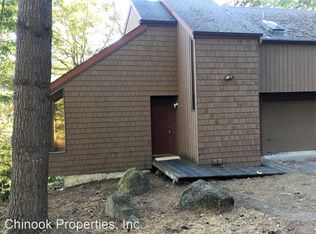 896 Foxglenn Ave, Eugene, OR 97405