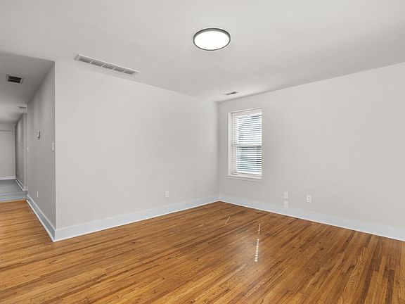 3rd image of 6620 San Bonita Ave #2W