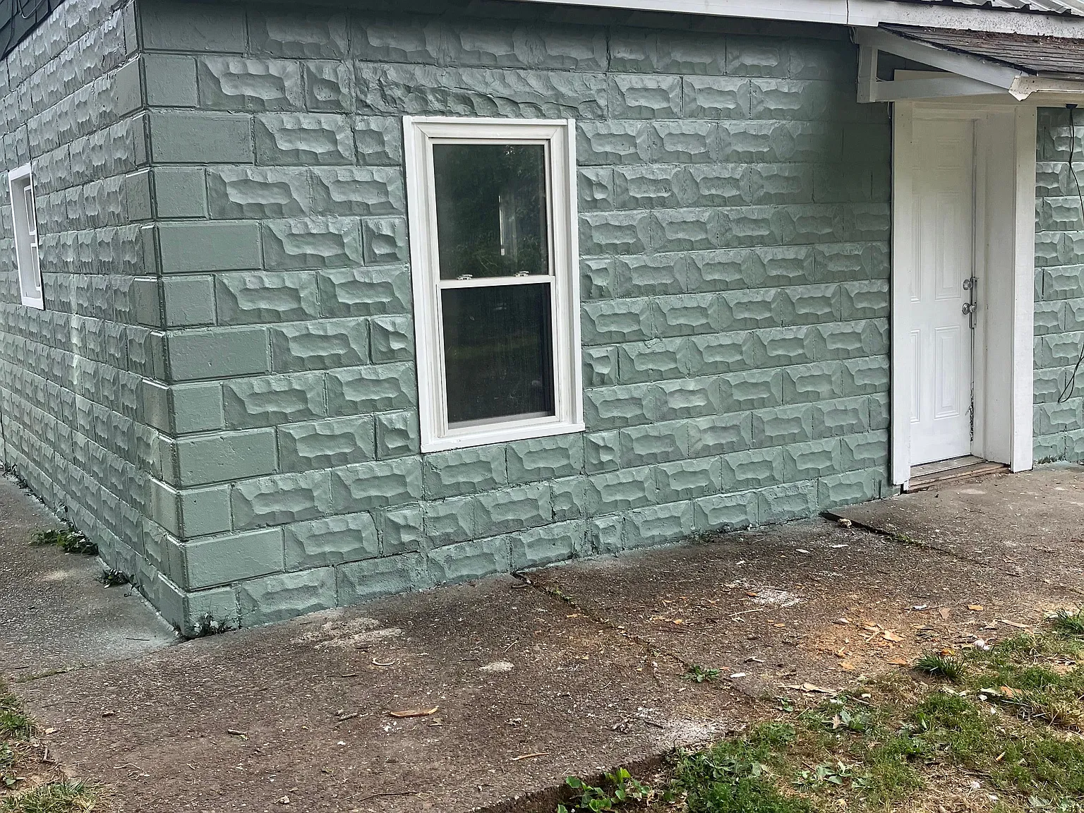 1 bed, 1.0 bath, $880 — Photo 4
