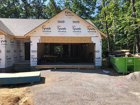 2nd image of 129 Beachwood Dr