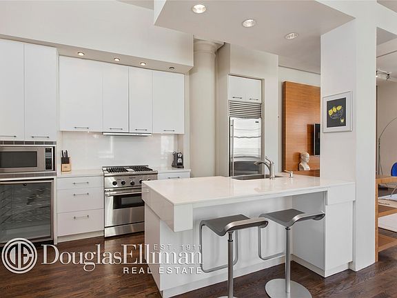 4th image of 105 5th Ave APT 7B