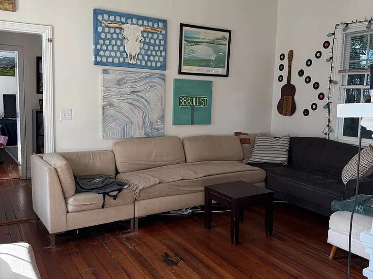 38 Bull St #D — Photo 8