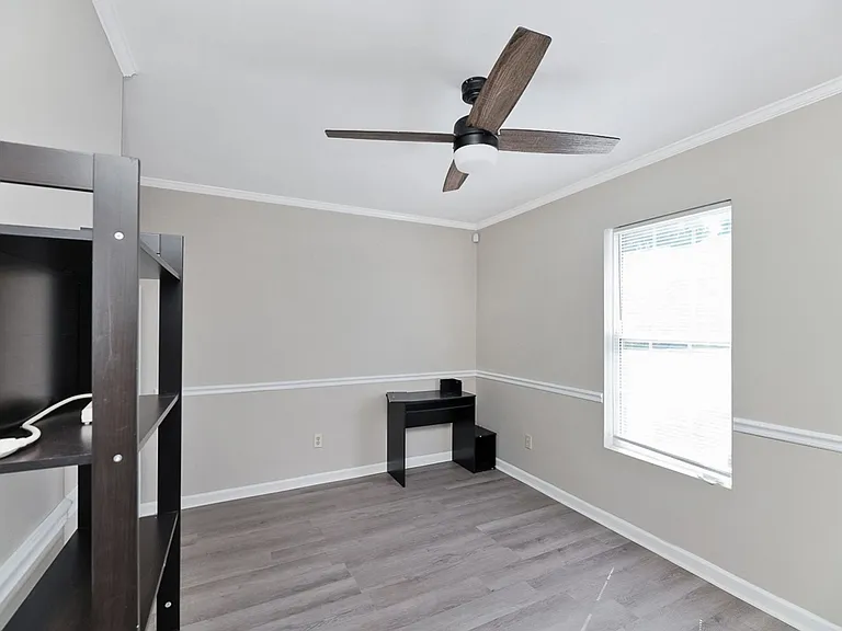 1491 Campus St — Photo 4