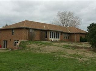 1725 E Ottawa Rd, Salina, KS 67401