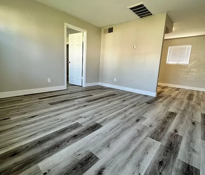 4310 N 14th St #5 — Photo 7