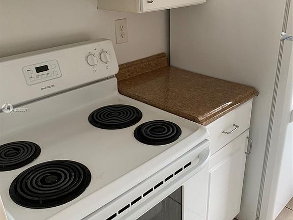 4th image of 2530 Pierce St APT 108