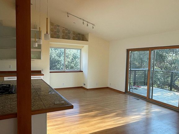 5th image of 9753 Kalmia Ln
