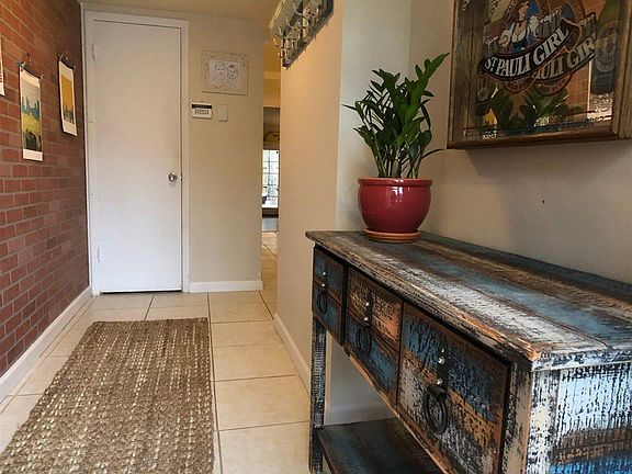 4th image of 2219 Surrey Ct SE #22
