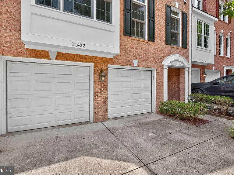 11432 Cedar Ridge Dr — Photo 2