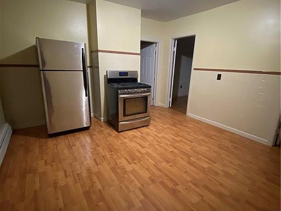 2nd image of 555 Branch Ave