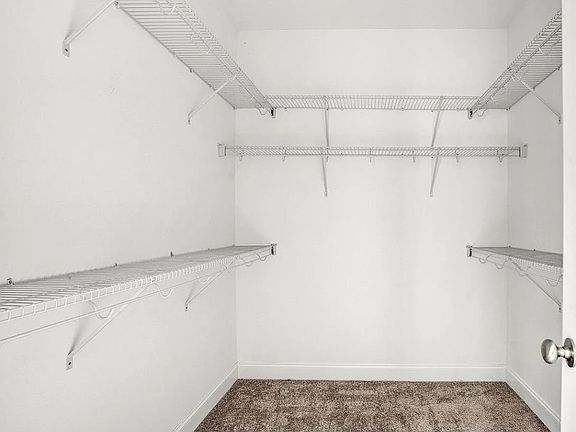 5th image of 807 B Peedin St