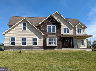 38 Hillside Dr, Schuylkill Haven, PA 17972