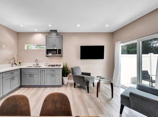 8612 Hanna Ave, Canoga Park, CA 91304