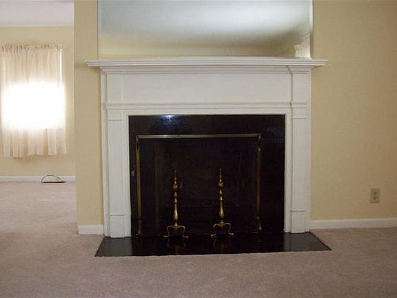4th image of 4283 Dartmouth Dr
