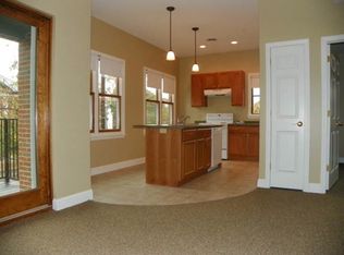 63 S Main St, Rochester, NH 03867