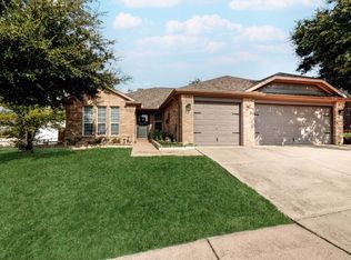 130 Reatta Dr, Justin, TX 76247