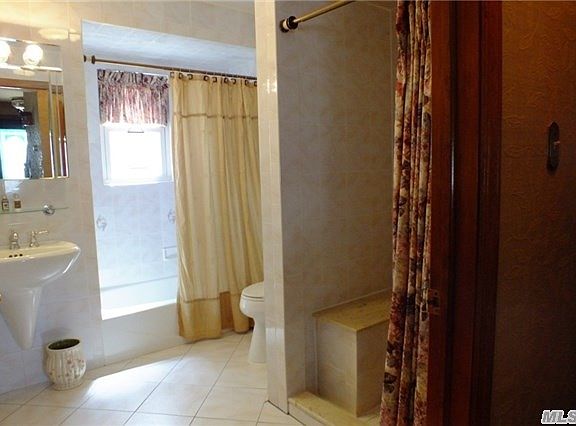 2nd image of 8303 243rd St