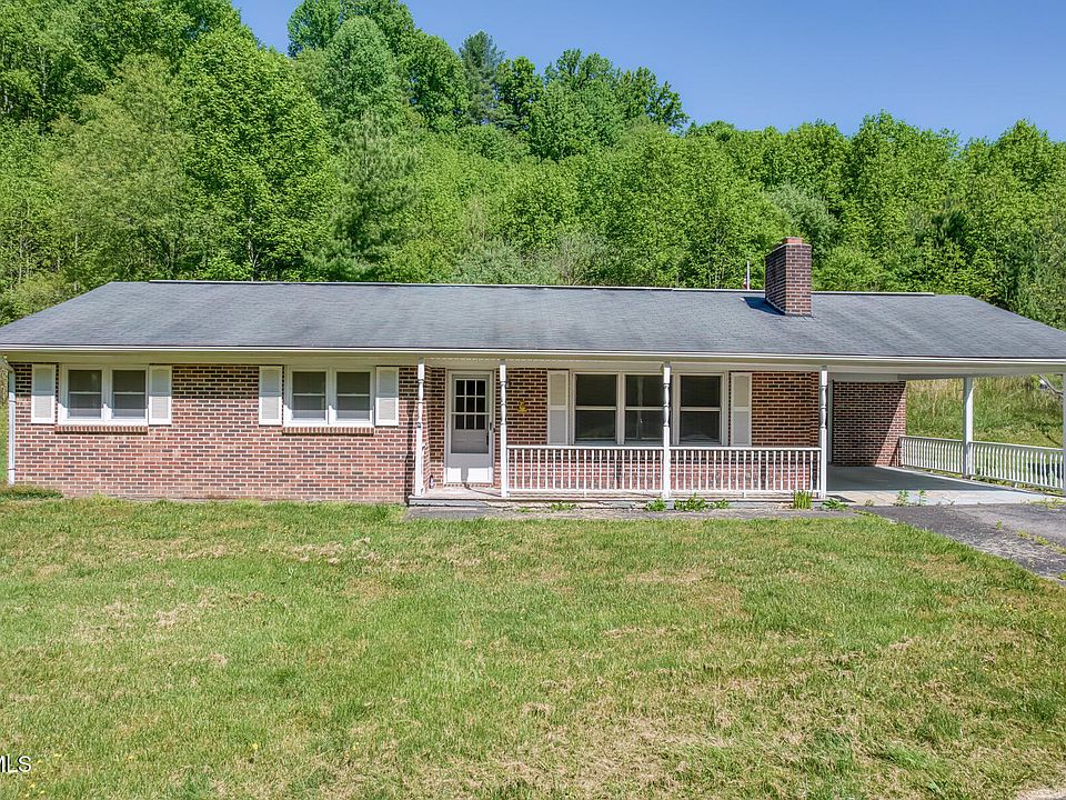1st image of 355 Robinson Hollow Ln