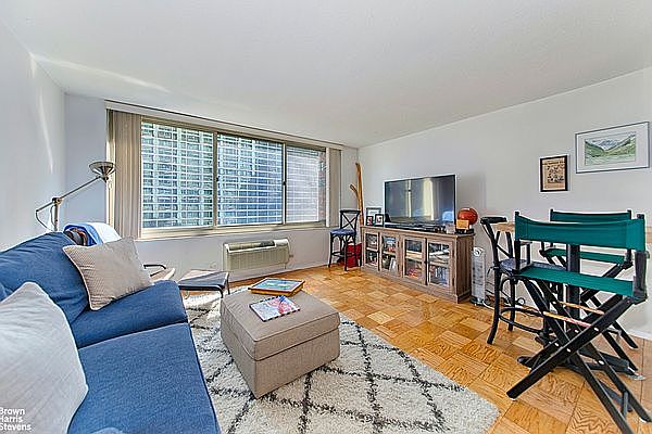 1st image of 333 E 45th St APT 7F