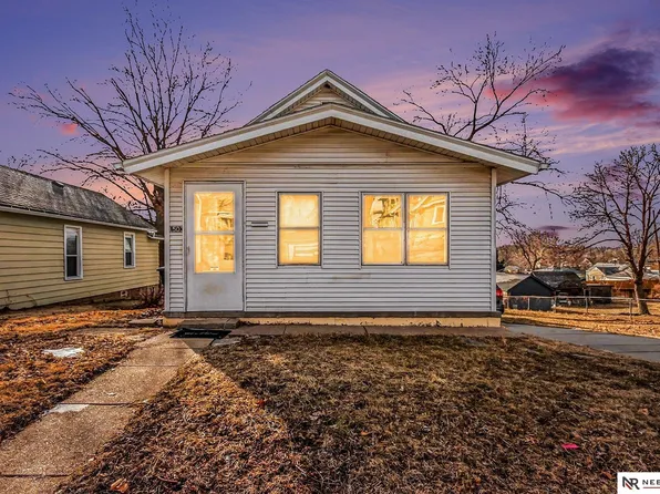 1503 Berry Ave, Omaha, NE 68107