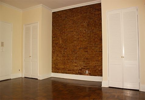 2nd image of 132 W 80th St APT 3R