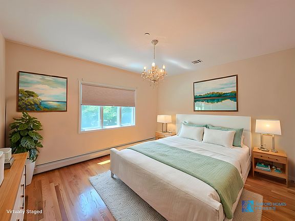 3rd image of 16 Allen Pl Floor 2