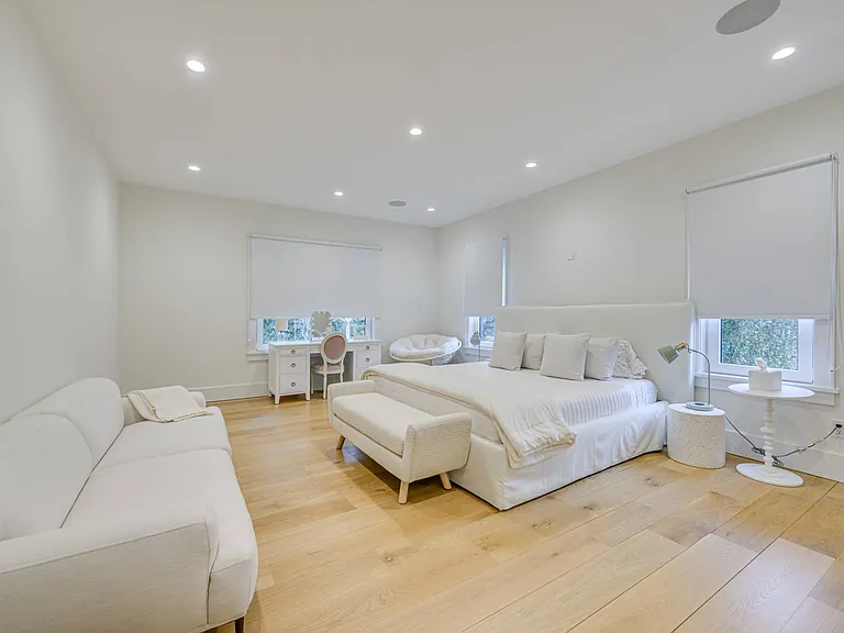 40 Edwards Ave — Photo 16