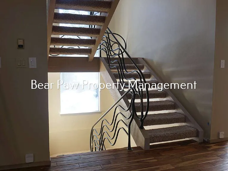 1617 Shooting Star Dr — Photo 27