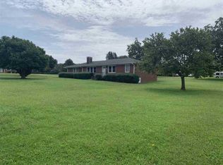 105 Lakeview Rd, Chesnee, SC 29323