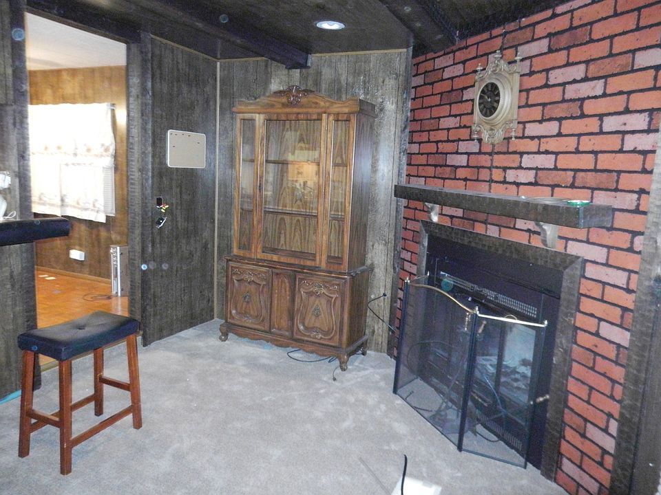 1st image of 155 Knollwood Cir