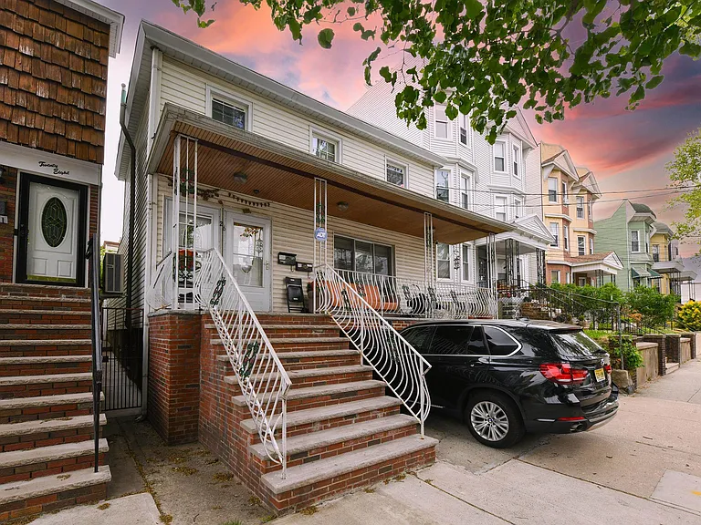 26 Charles St #1 — Photo 2