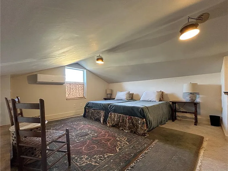 7713 Zimpel St — Photo 15