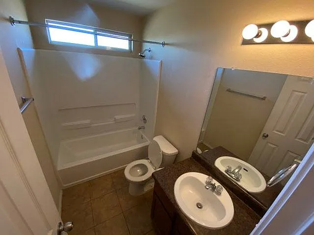 5905 Adair Dr — Photo 7