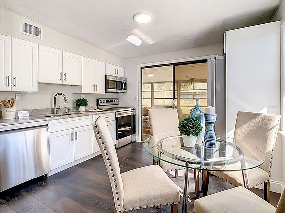 5th image of 39039 Heath Dr