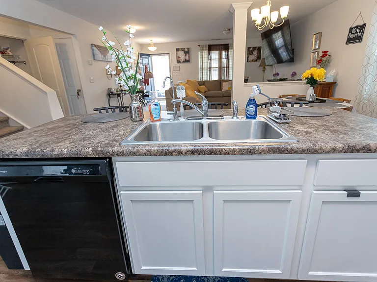 12919 Hill Pine Rd — Photo 40