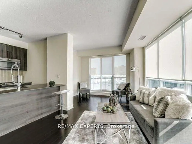 510 Curran Pl #1002 — Photo 3