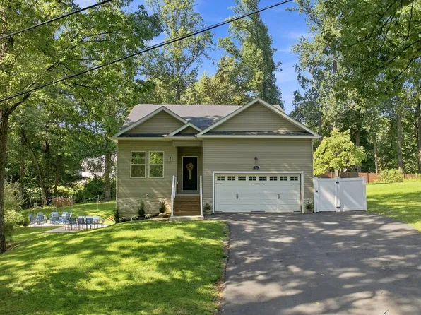 93 Old Sycamore Ln, Harpers Ferry, WV 25425