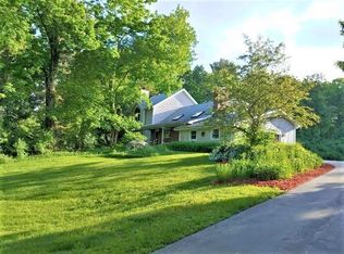 40 Griffin Rd, Londonderry, NH 03053