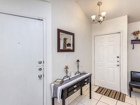 4th image of 13815 Lothian Dr