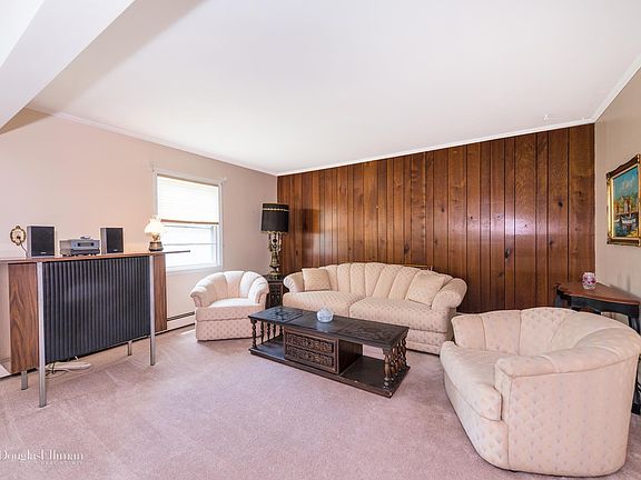 2nd image of 22 Academy Ln