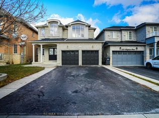 527 Fernforest Dr, Brampton, ON L6R0S2